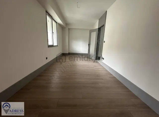 Adress Gayrinenkul Den Site İçinde Kapalı Mutfaklı 1+1 2