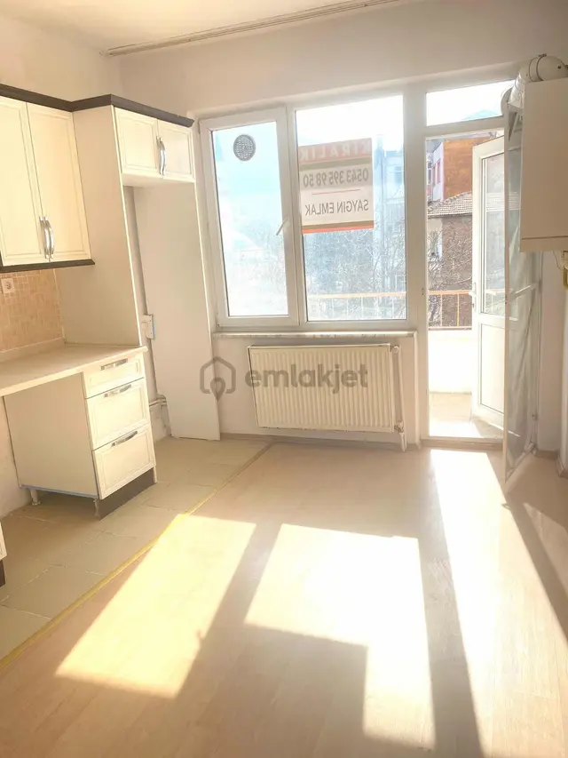 Amasya Merkez Beyazıtpaşa Mah.kiralık 2+1 Daire 4