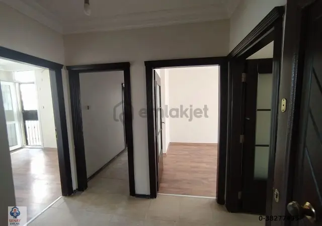 Turgut Özal Bulvarı 1. Noter Arkasında Hasarsız 8/2.kat 3+1 Kapalı Mutfak Kiralık Daire 2