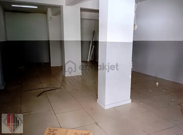 Bağcılar Kemalpaşa Mh 240 M2 Giriş Dükkan 2