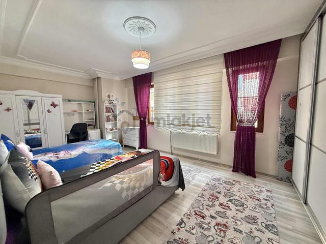 Gaziler Çeşme Durağı Karşısı 3+1 3.kat Yapılı Daire Fırsatı!! 5