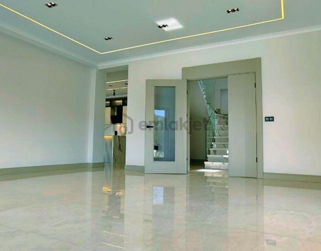 Uytundan Gürede Müstakil Yüzme Havuzlu 3+1 Ultralüks Villa 3