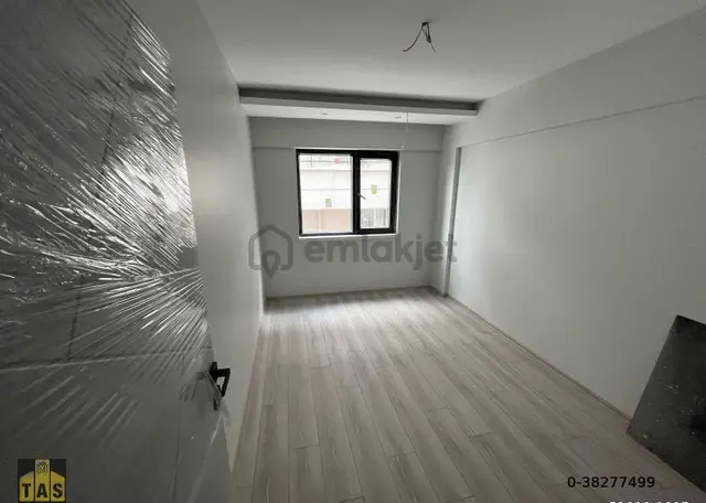 Dikmen 19 Mayıs Hastane Yanı Sıfır Bina Komple Kiralık 3