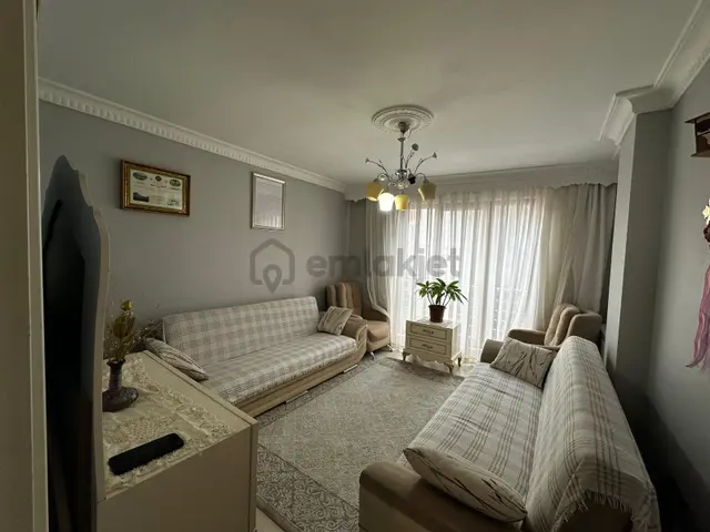 Eyüpsultan'da Sahile Yakın 2+1, Otoparklı Ara Kat Daire 1