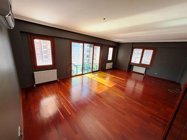 Bostancı City'de 7.kat Çift Banyolu Ankastreli 150m2 Kiralık 3+1 3