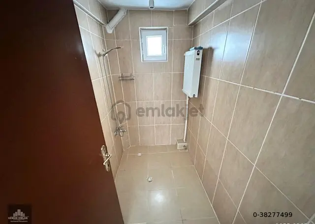Uzman Emlak'ofisinden Dumlupınar İ.okul Yakını (altında Daire Var) Giriş Kat Balkonlu 3+1 Daire 5