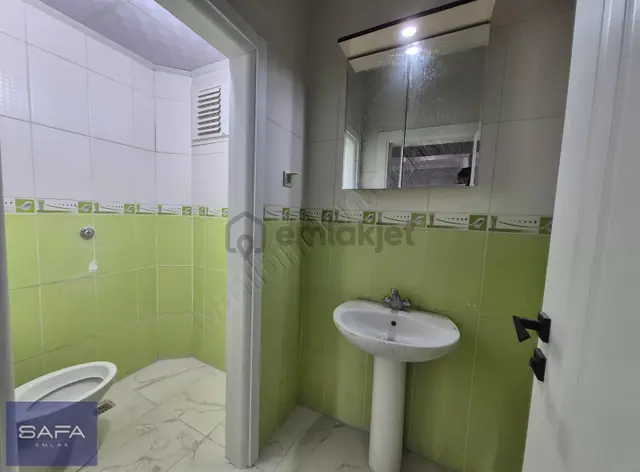 Talas Kiçiköy Mah. Cemil Baba Tramvay Durağı Yanı 3+1 Kombili 3