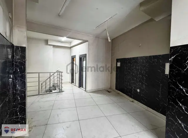 Balıkesır Karesıde Merkezı Konumda 75 M² Kıralık Dükkan 1