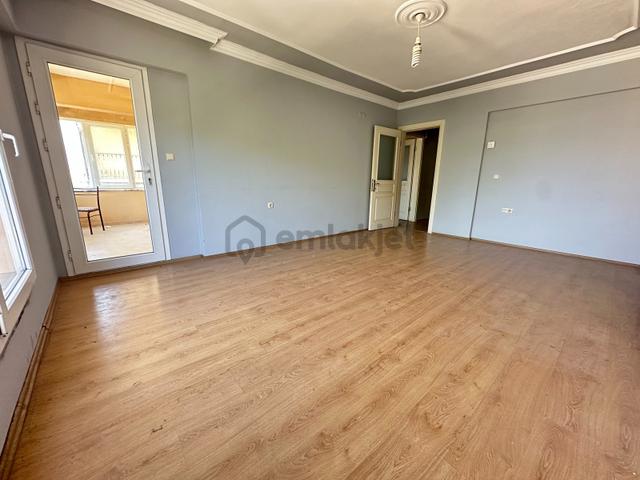Kemalpaşa Sekiz Eylül Satılık 3+1 Daire 140m2 Merkezi Konum 2