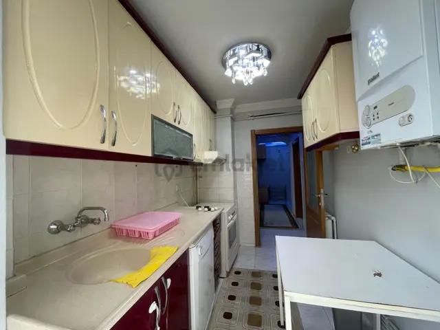 A.eğlence'de Giresun Cad. Üzeri Kat Konumlu Bağımsız 3+1 Daire!! 3