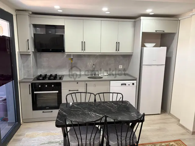 Yuvam Gayrimenkul'den Salihli Şehitler Mah.eşyalı Kiralık 1+1 Daire 1