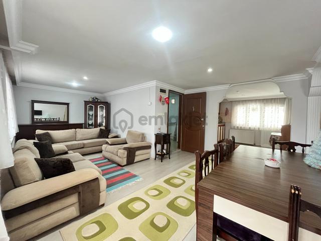 Sevinç'ten 100.yıl Nato Caddesi Yakını 2+1 Eşyalı Kiralık Daire 1