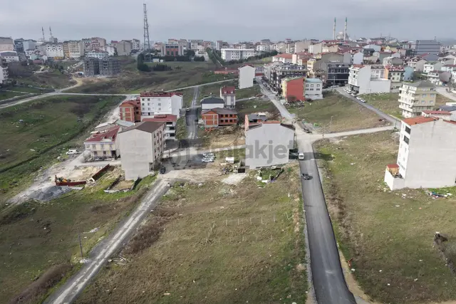 Nenehatun'da Satılık Çift Dairelik Arsa 2