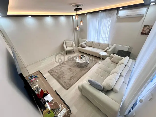 Referans'tan Altınkum'da Geniş Teraslı Doğalgazlı Modern Tasarımlı 4+1 Dubleks 2