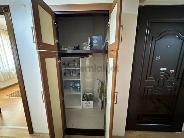 Akyazı'da Tüm Sosyal Olanaklara Yakın Eşyalı Kiralık 2+1 3