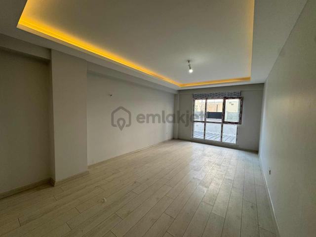 Sultanbeyli Mimarsinan Mah. Butik Sitede Satılık 3+1 Daire 2