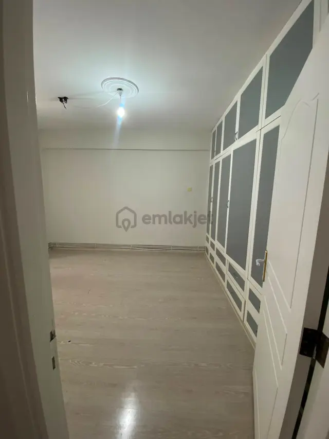 Ödemiş Salı Pazarında Kiralık 4+1 Doğalgazlı Daire 5