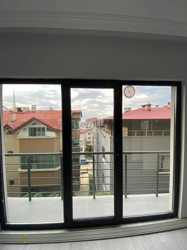 İnanç Emlaktan Çıtlakkalede 1+1 Depozitosuz Kiralık Daire 1