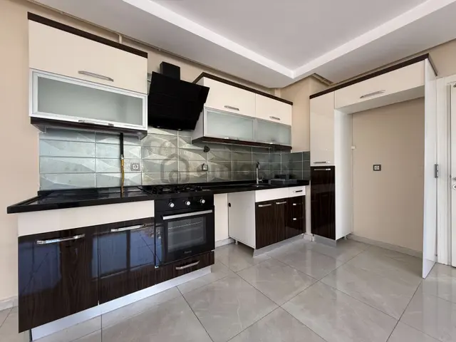 Toros Caddesinde 2+1 100 M2 Doğalgazlı Kiralık Daire 4