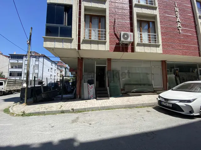 Satılık Fırsat Dükkan Depolu Arnavutköy Belediye Yürüme Mesafesi 2