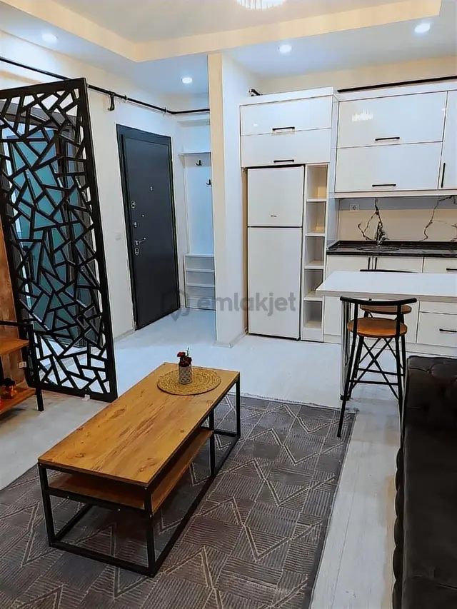 Körfez Mahallesinde Kiralık Full Eşyalı 1+1 Daire. 3