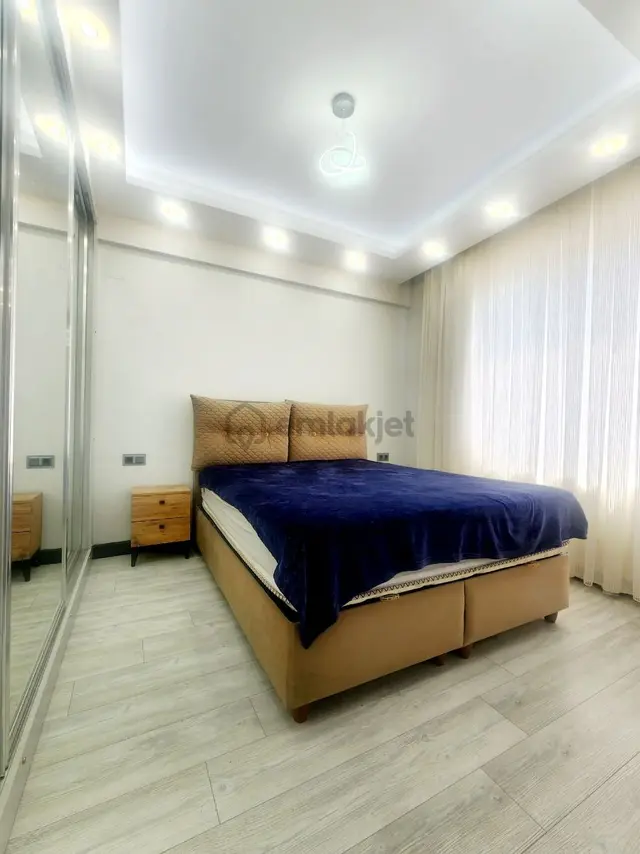 Hcl'den Mezitli/denize 0/arzu1 Sitesi/eşyalı 2,5+1 Satılık Daire 2