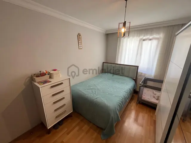 Lokasyon Fırsatı ! Semt Pazarına Yakın 2.katta 3+1 Satılık Daire 2