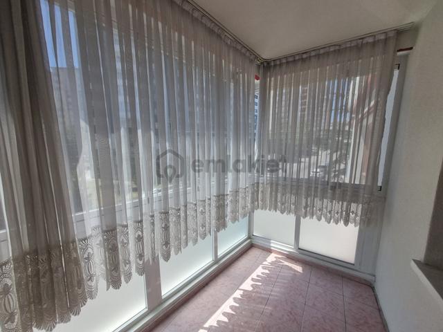 Cadde Üzeri - Merkezi Konum - Ara Kat - 3+1 Kiralık 5