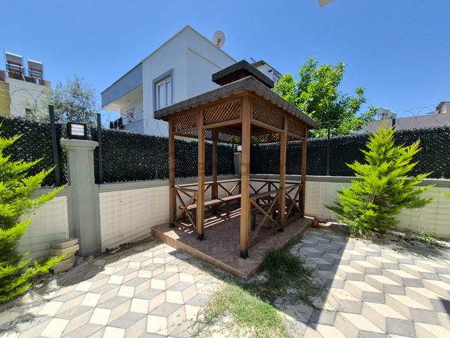 Üstünkent'ten Fuatmorel'de Modern 5+1 Sıfır Tripleks Villa 4