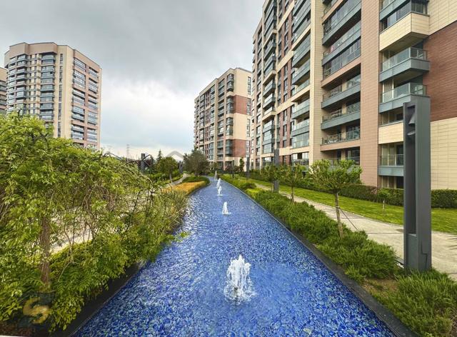 5. Levent Torunlar'da Modern, Manzaralı, Geniş 4+1 Fırsat Daire 1