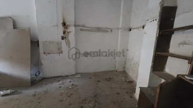 Söke Çeltikçi Mah. Fatih Caddesi Üzerinde 20 M² Satılık Dükkan 3
