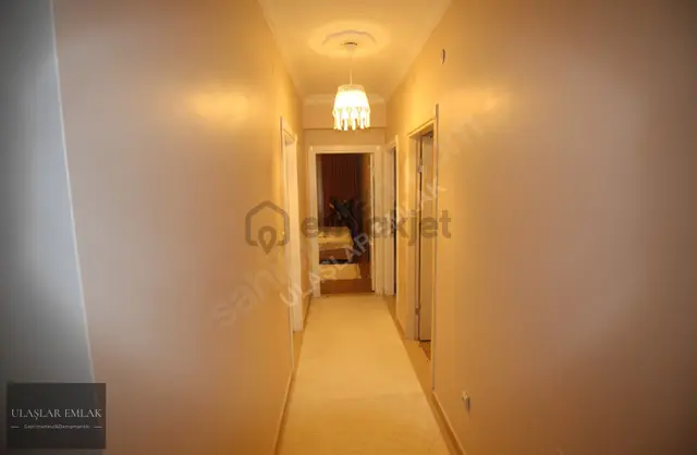 Ümraniye Armağanevler Mah 2+1 87 M2 Satılık Ara Kat Daire 2