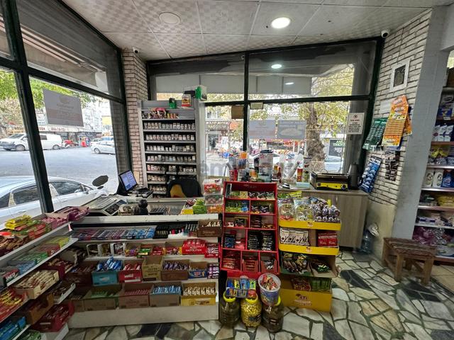 Family' Den Bağcılar Okul Karşısında Devren Kiralık Market 3