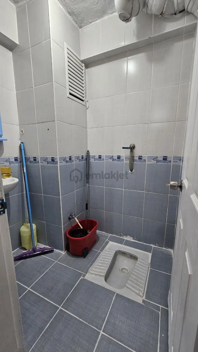 Alsancak'ta Ara Kat Açık Cephe 3+1 Kiralık Daire 5