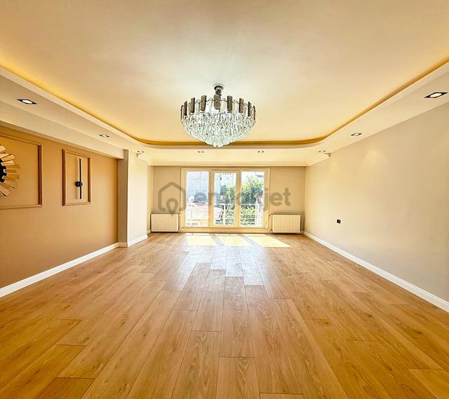 Esenyurt Kıraç Osmangazi Mah. 3.kat 2+1 Asansörlü 3.949.000 Tl 2
