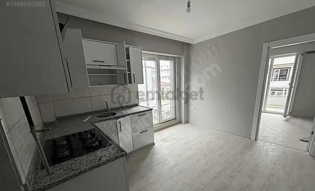 Akyazı Devlet Hastahanesine Yürüme Mesafesinde Kiralık 1+1 Daire 5