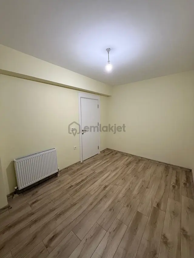 Şeyh Sinan Mah.file Market Karşısı 1+1 Site İçinde Kiralık Daire 4