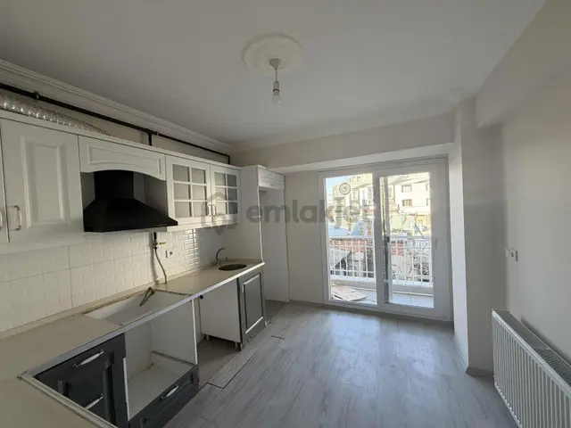 Tozan Evleri 1 Projesinde 130 M2 Arakat Çift Cephe 3+1 Daire. 2