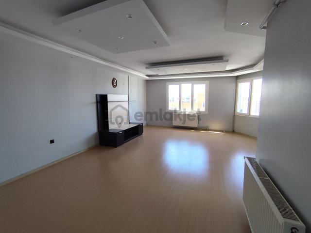 Huzurevleri Mahallesi'nde Kiralık 3+1 Daire 5