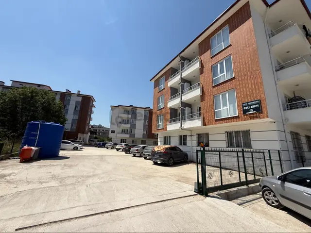Site İçi-asansörlü-eşyalı Arakat-kiracılı 1+1 Satılık Daire 1
