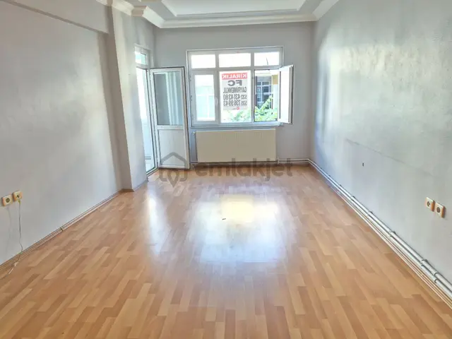 Büyükçekmece Dizdariye Mah Merkez Çarşı Da Lüks Temiz 2+1 Kiralık Daire