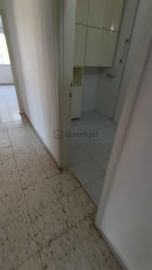 Kozan Gayrimenkulden Göçyolu Ayfa'ya Yakın Geniş 3+1 4