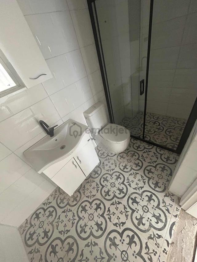 Prestijden Oturuma Hazır Ara Kat Merkezi Konumda 2+1 Daire 4