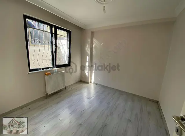 Esatpaşa Mahallesinde Yönetmelige Göre Yapılmıs 2+2 Ters Dublex 3