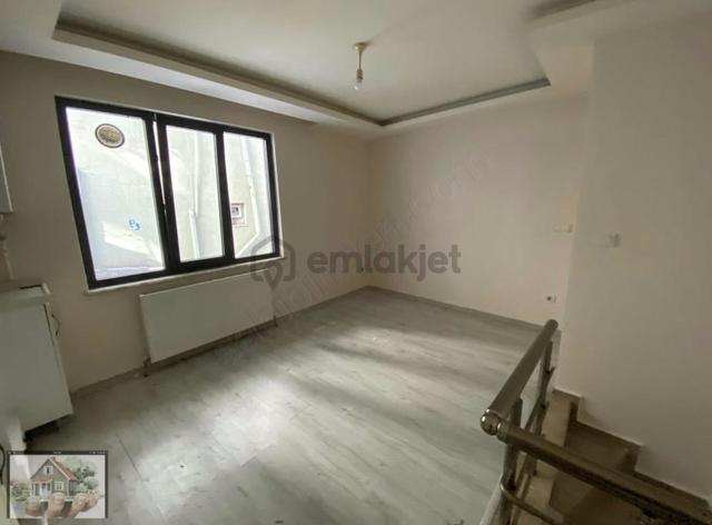 Esatpaşa Mahallesinde Yönetmelige Göre Yapılmıs 2+2 Ters Dublex 5