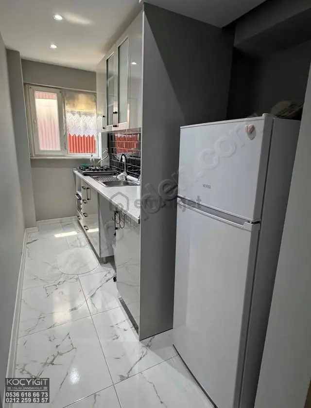 Ortaköyde Ana Caddeye 20 Mt Full Eşyali Çift Cepheli 1+1 Kiralık 2