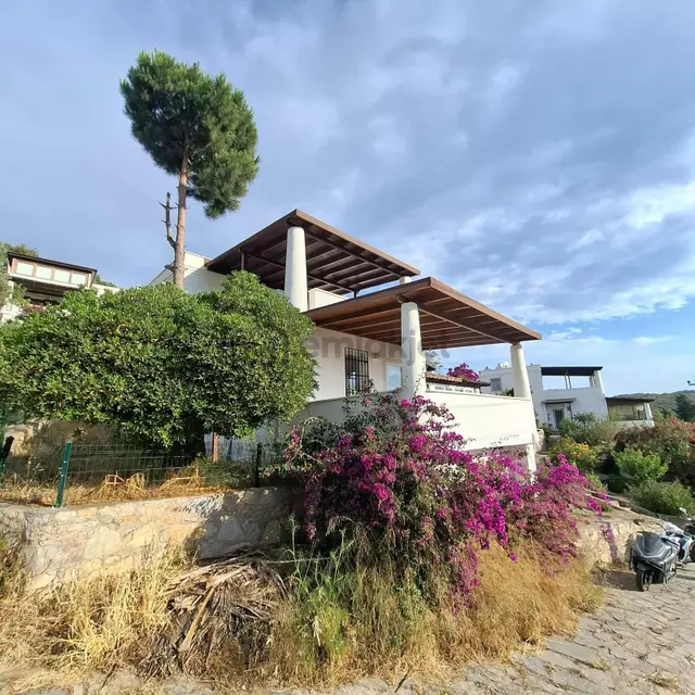 Gümüşlük Kiralık 3+ 1 Eşyalı Yazlık 1