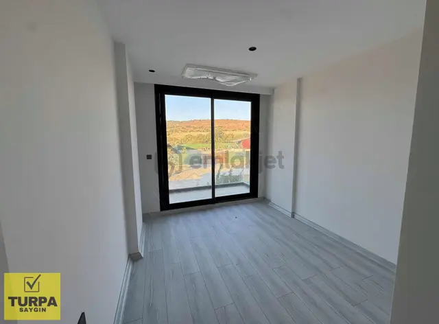 Çeşme Reisdere Müstakil Havuzlu 5+1 Triplex Villa 5
