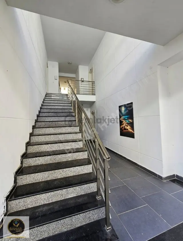 Denize 300m Havuzlu Tatil Sitesi 3