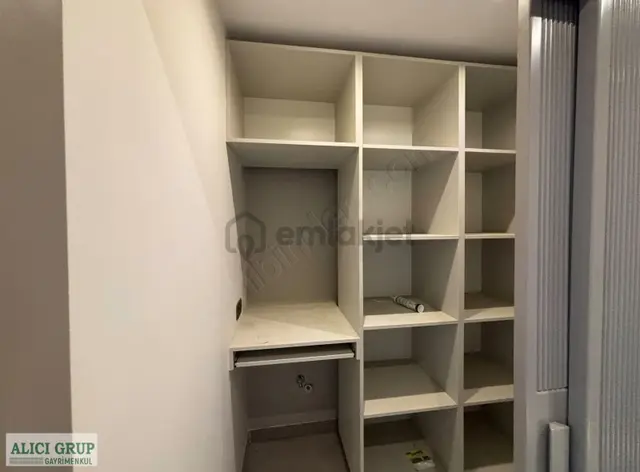 Cadde Üzeri Ultra Lüks Kiralık 4+1 Kapalı Mutfak Daire 4
